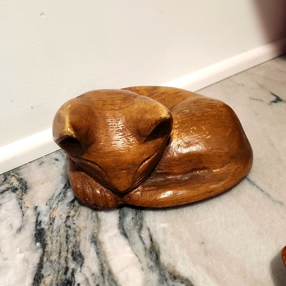 Mid Century Modern MCM Wooden Sleeping Cat Figurine VINTAGE